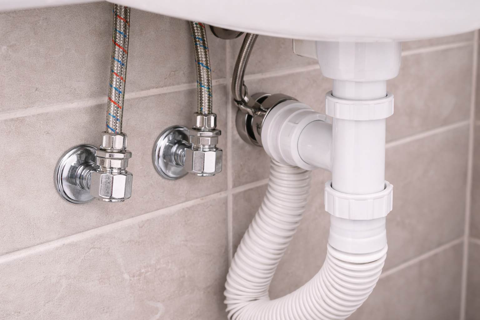 Fleksibilna creva za dovod vode u kupatilu